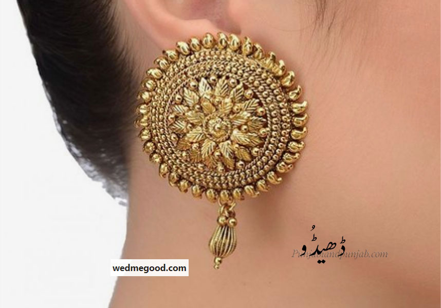 DheDu, DheDhi, DheNDhi, DheDkoo,  ਢੇਡੂ , ,ਢੇਢੀ,
 ڈھیڈو۔ ڈھیندھی۔ ڈھیڈکو۔ ڈھیڈھی۔
Traditional Ornaments of Punjab,Jewellery,jewelry,zaiwar,زیور, ,گہنا,بُھوکھن,النکار,ٹُوم,ٹومب,ٹونب چھلا   