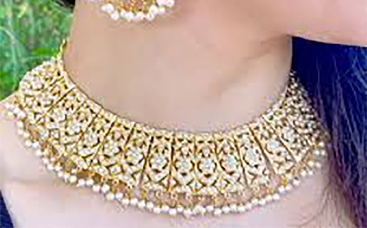Traditional Ornaments of Punjab,Jewellery,jewelry,zaiwar,زیور, ,گہنا,بُھوکھن,النکار,ٹُوم,ٹومب,ٹونب چھلا 
گلوبند ,guluband,,ਹਸੀਰੀ,ਗੁਲੂਬੰਦ,