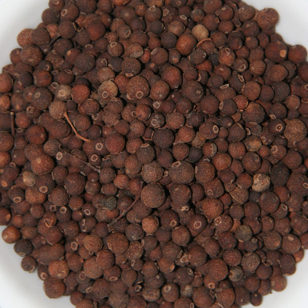 Grains that resemble but are larger than black pepper, the fun is bitter and sharp, Kabab Cheeni, Allspice., kankoil,  q. kann khajura in Kann.,kankol,    مسالا ، مصالحہ۔spice