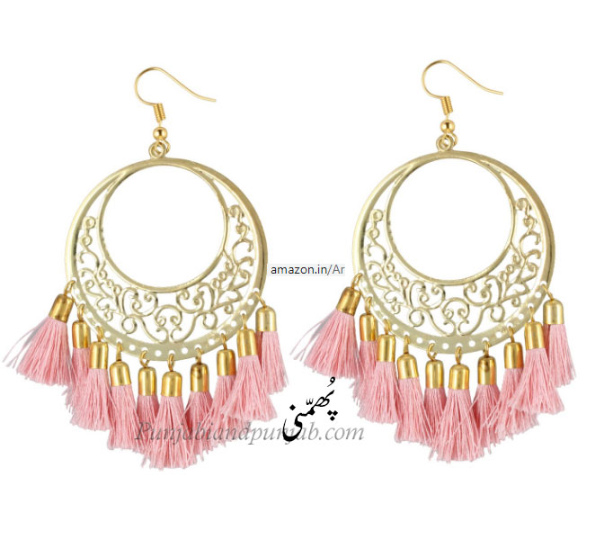 A tassel.,phumni, پھمنی ، Traditional Ornaments of Punjab,Jewellery,jewelry,zaiwar,زیور, ,گہنا,بُھوکھن,النکار,ٹُوم,ٹومب,ٹونب چھلا 
